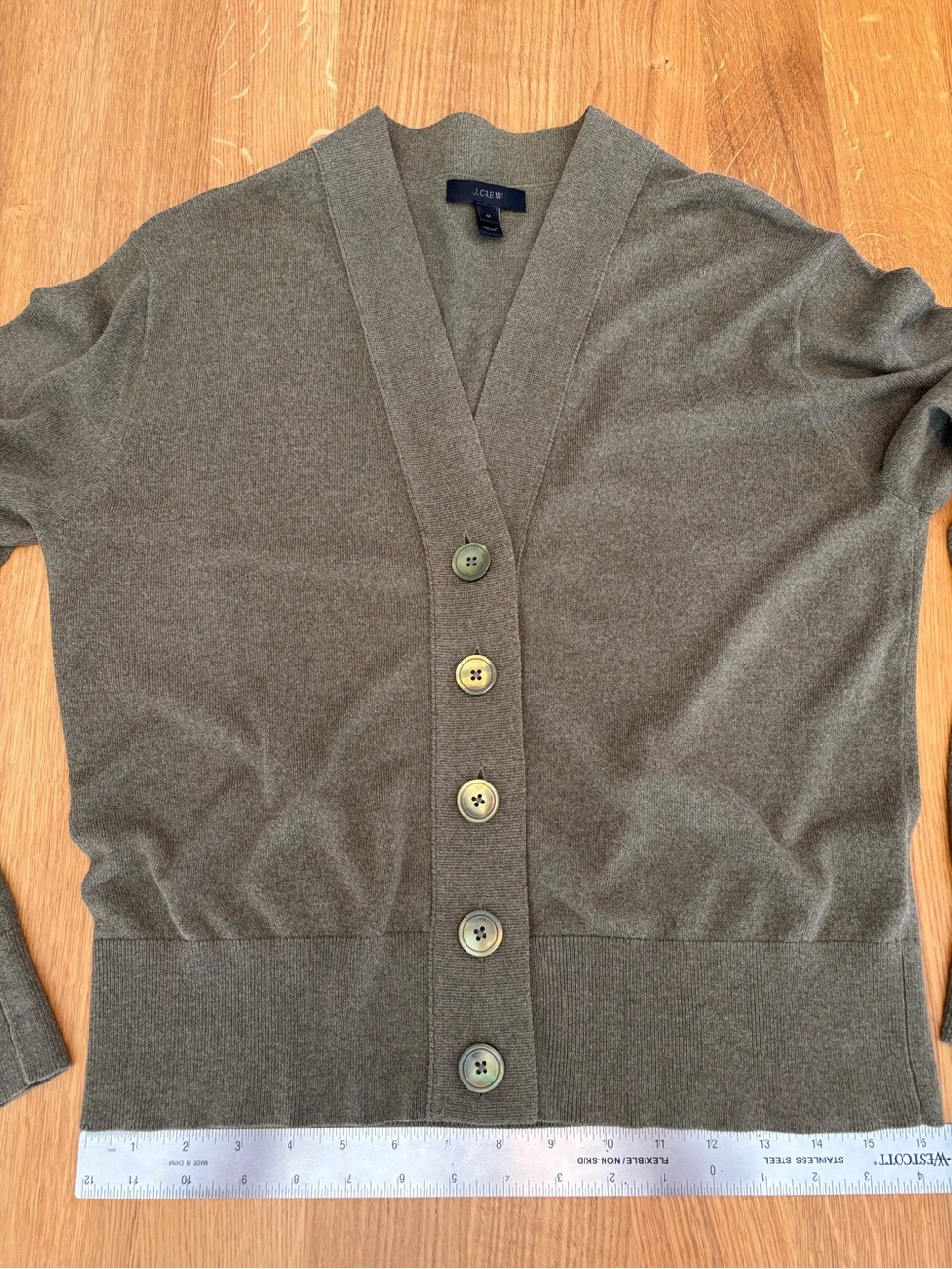J. Crew Women’s Olive Green V-Neck Crop Cardigan Sweater | Medium - Picture 7 of 8
